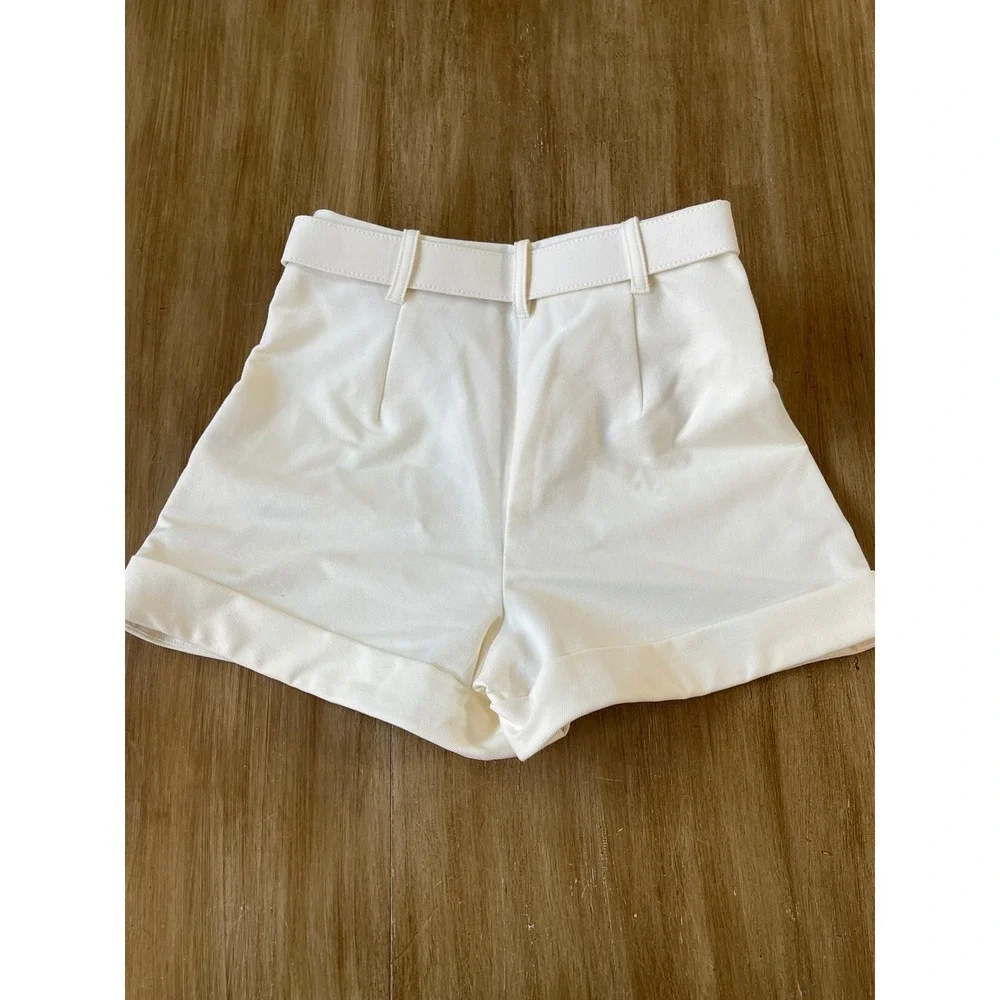 Trina Turk Eisley White Cuffed Shorts with Belt Sz 0 - Picture 7 of 8